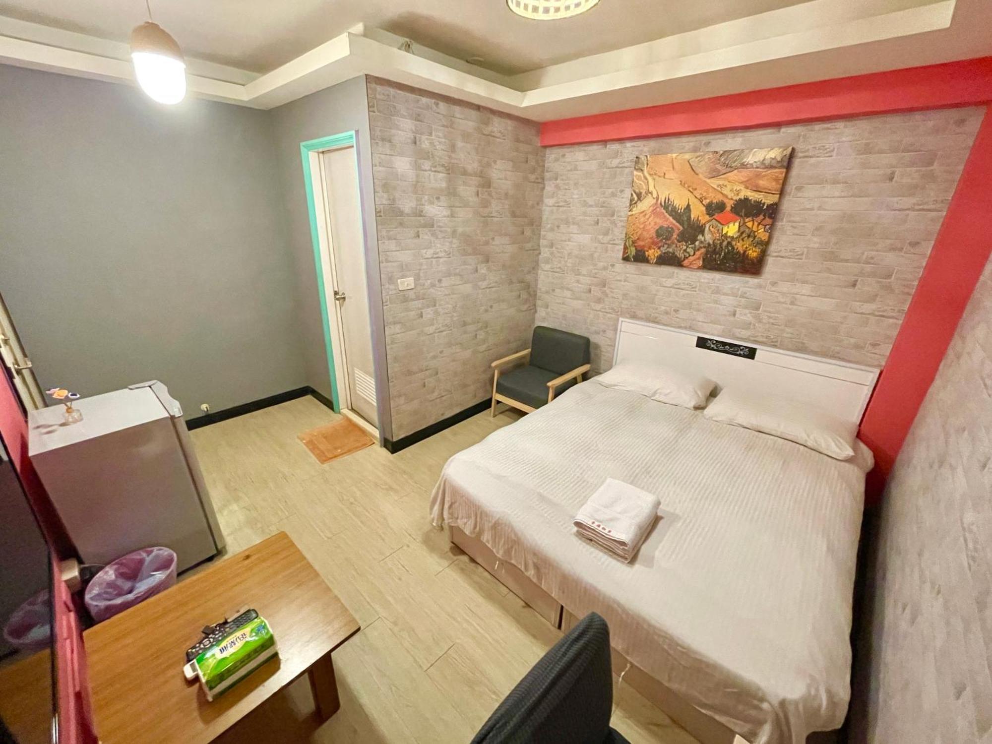 Fengchia Provence Jr Apartment Taichung Luaran gambar
