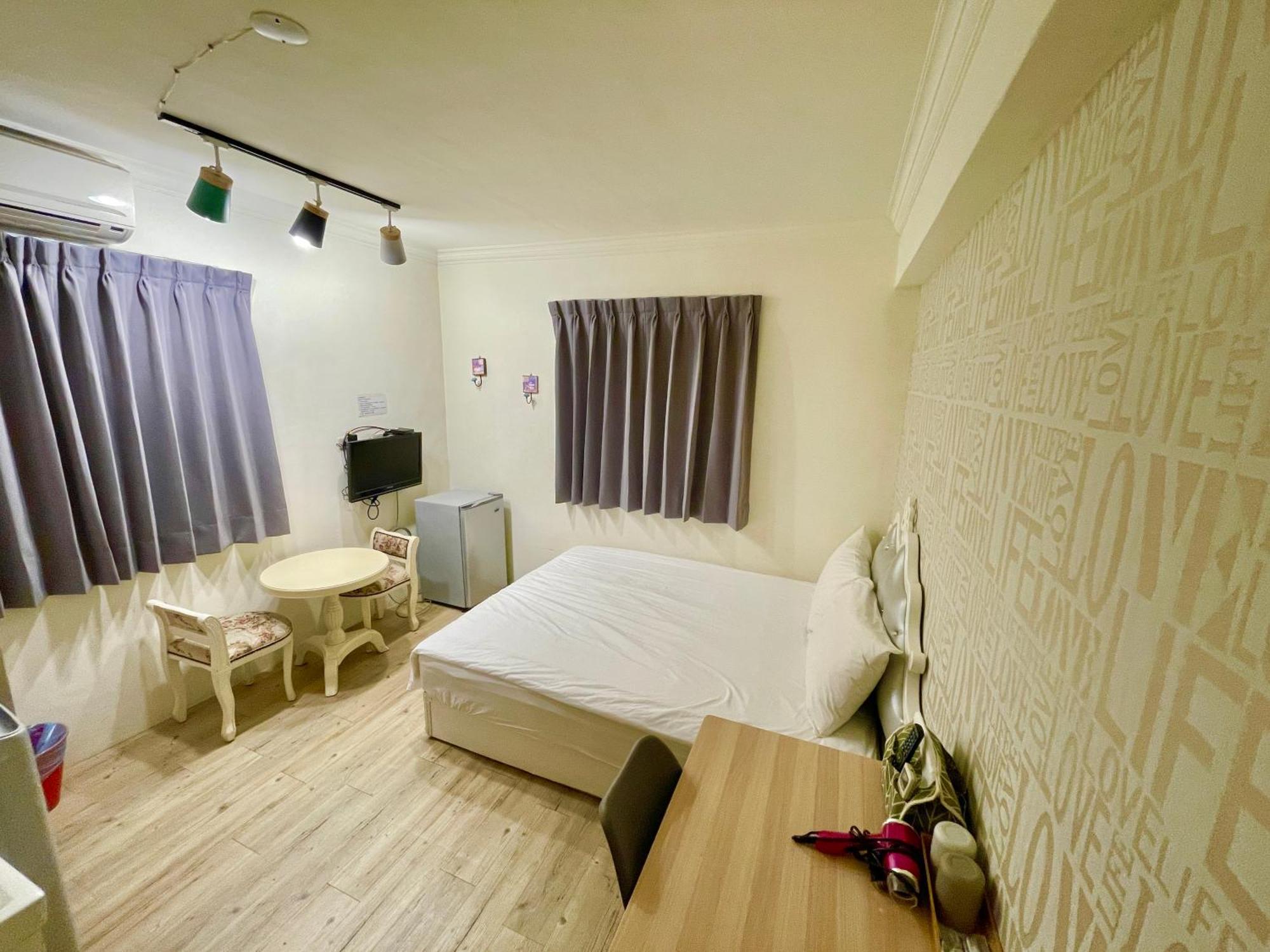 Fengchia Provence Jr Apartment Taichung Luaran gambar